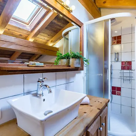 Le Chalezon Holiday home